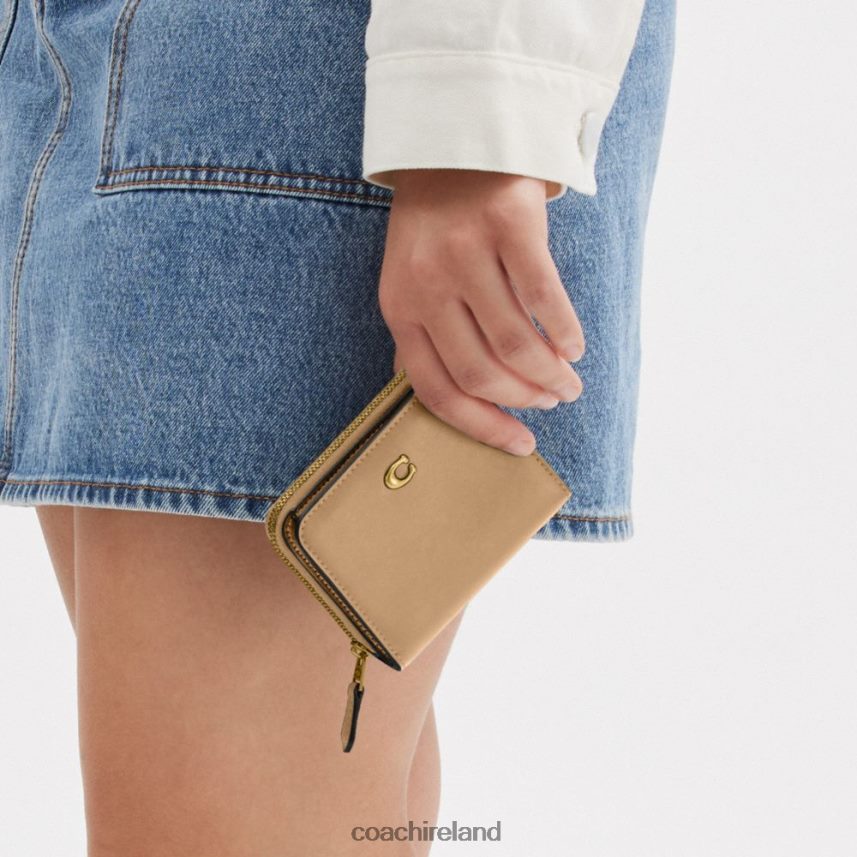 Coach Women BILLFOLD WALLET B4/TAN 80N2R2347